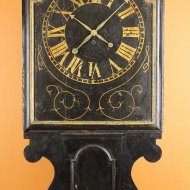 Zeer vroege engelse tavern clock met rechthoekig schild wijzerplaat, ca. 1725-1735