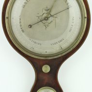 Engelse banjo- of wiel-barometer van 'J. Kalabergo, Banbury'