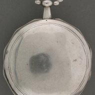 Typerend silver spillegang zakhorloge uit de Franse-Revolutie periode. ca 1795. Gesigneerd 'Berthoud a Paris'.