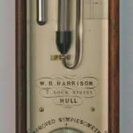 Engelse 'improved sympiesometer' van W.B. Harrison, Hull.